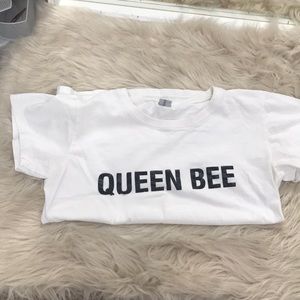 Queen bee tee
